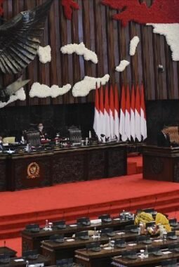 Biaya Jabatan DPR RI Rp240 Juta, Rasio Ketimpangan Membengkak