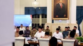 Presiden Prabowo menerima tokoh lintas agama di Istana Merdeka, Jakarta. (Dok. Tim Media Prabowo)